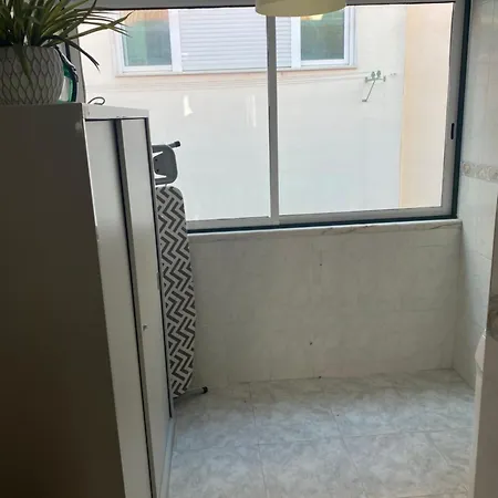 Nas Olaias A 5 Minutos Da Faculdade Isel E Ist * Lisbon
